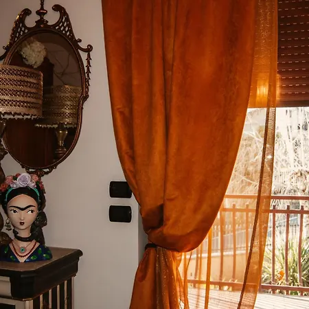 Welcome Traveller Frida's