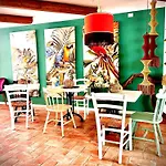 Welcome Traveller Frida's